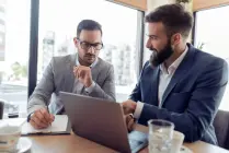 Franquicias: Una Estrategia Confiable para el Éxito Empresarial Franquicias: Una Estrategia Confiable para el Éxito Empresarial